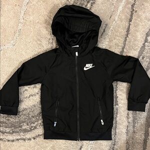 Nike kids windbreaker size 4-5